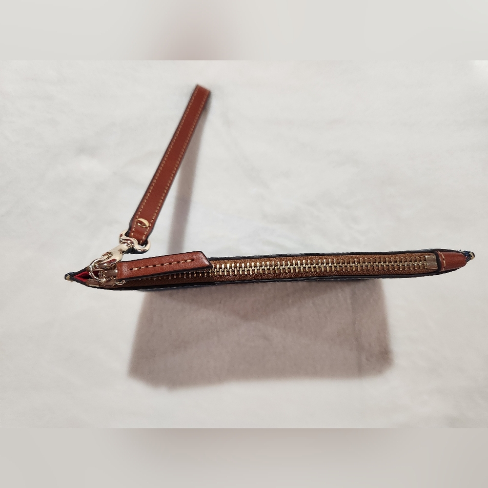 Dooney & Bourke Medium Flat Leather Wristlet - Picture 5 of 9